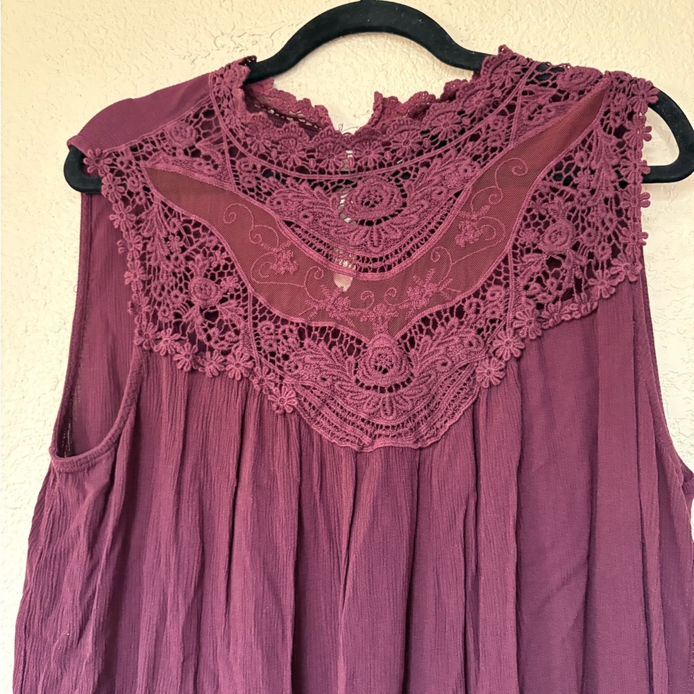 Torrid - Sleeveless Blouse with Lace Detail - Burgundy - Picture 2 of 5